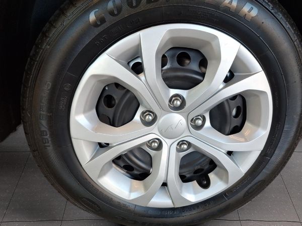 2023-Kia-Sonet-15-LX image:10