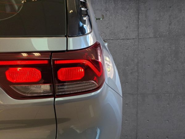 2023-Kia-Sonet-15-LX image:11