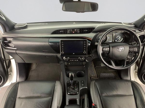 2022-Toyota-Hilux-28-GD-6-Raised-Body-Legend-RS-Auto-Double-Cab image:9
