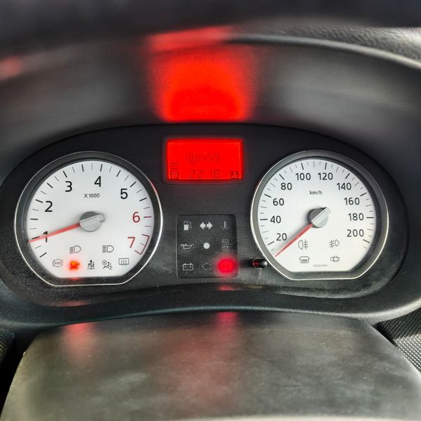 2023-Nissan-NP200-16-AC-Safety-Pack image:10