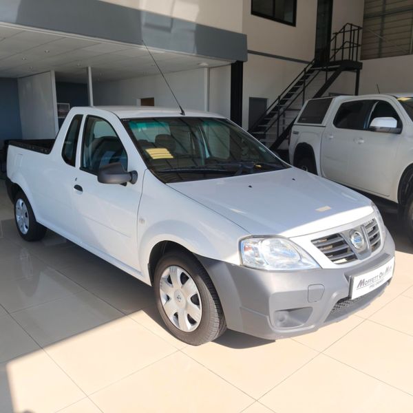 2023-Nissan-NP200-16-AC-Safety-Pack image:1