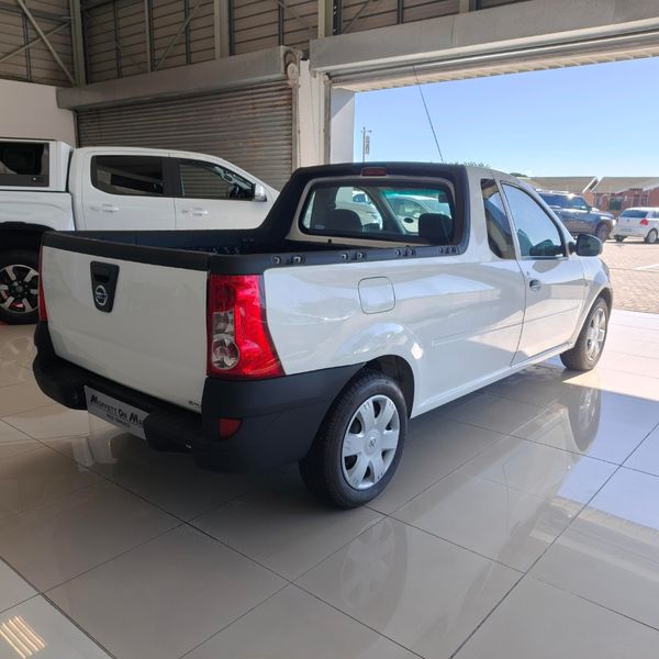 2023-Nissan-NP200-16-AC-Safety-Pack image:2
