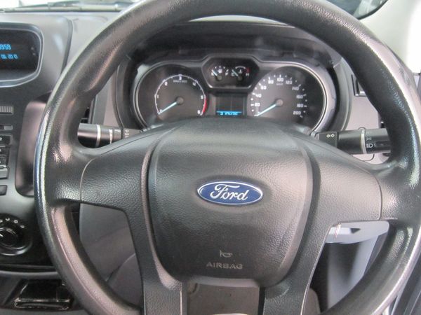 2016-Ford-Ranger-22-TDCi-XL-Single-Cab image:8