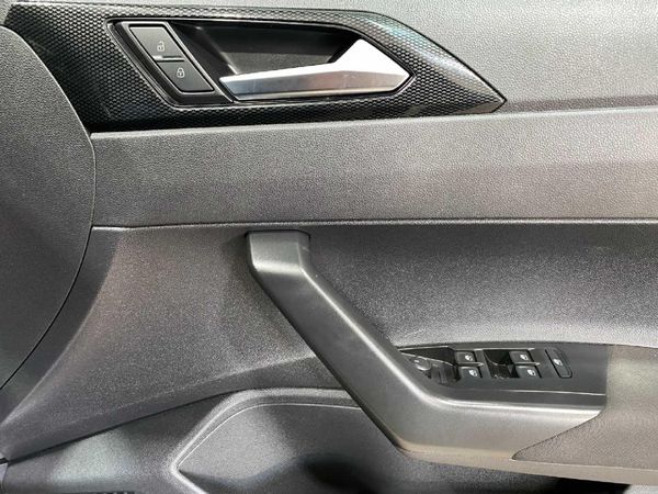 2025-Volkswagen-Polo-10-TSI-Life-Auto-DSG image:12