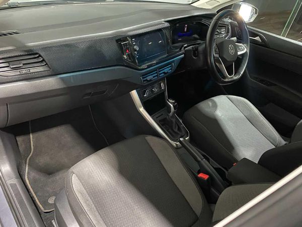 2025-Volkswagen-Polo-10-TSI-Life-Auto-DSG image:6