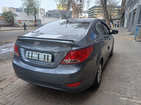 2020-Hyundai-Accent-16-GLS-Fluid image:3