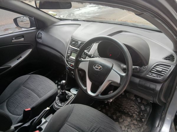 2020-Hyundai-Accent-16-GLS-Fluid image:8