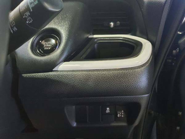 2024-Honda-Fit-15-Elegance-CVT image:13