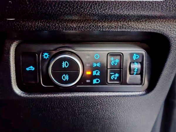 2023-Ford-Ranger-20-Bi-Turbo-Wildtrak-Double-Cab-Auto image:26