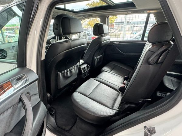 2010-BMW-X5-xDrive30d-Exclusive-Auto image:8