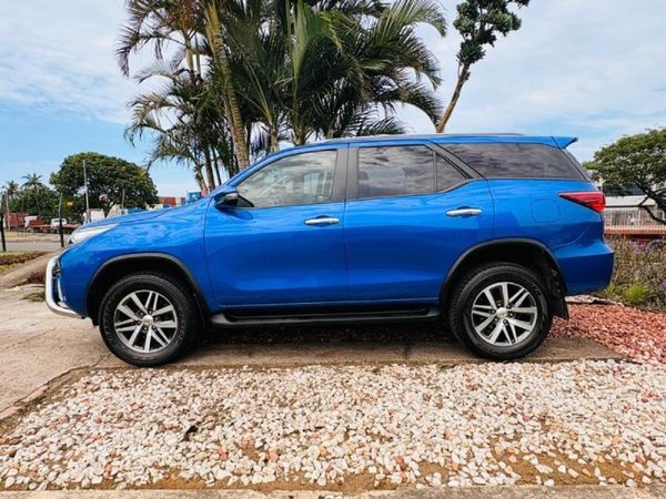 2018-Toyota-Fortuner-28-GD-6-4x4-Auto image:11