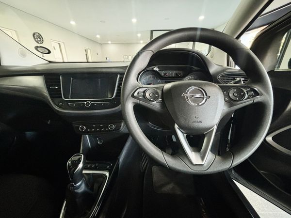 2023-Opel-Crossland-12 image:4