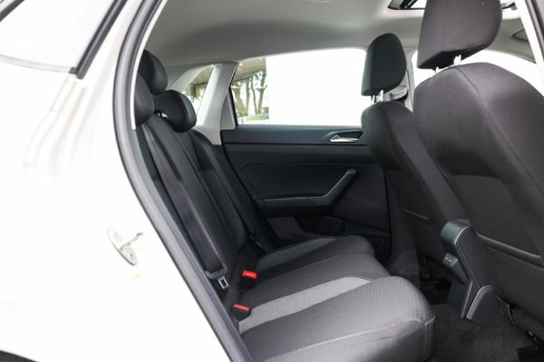 2026-Volkswagen-Polo-10-TSI-Life image:13