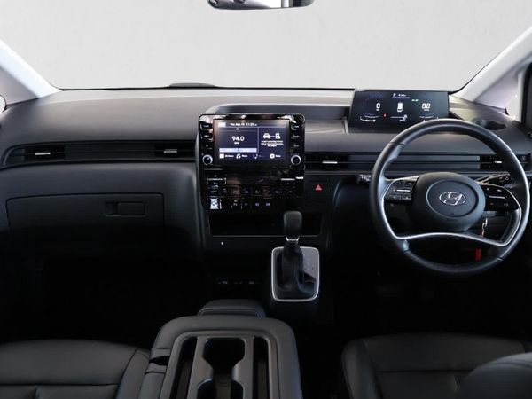 2024-Hyundai-Staria-22d-Executive-Auto image:17