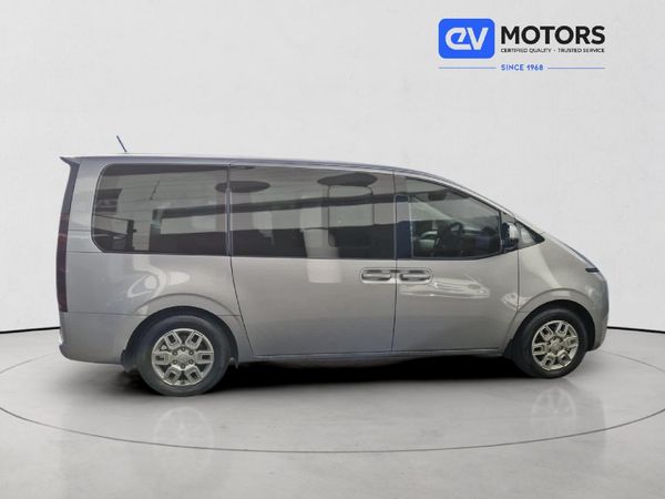 2024-Hyundai-Staria-22d-Executive-Auto image:7