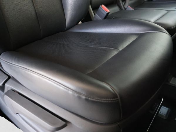 2024-Hyundai-Staria-22d-Executive-Auto image:8