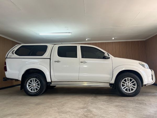 2012-Toyota-Hilux-27-VVTI-Raider image:1