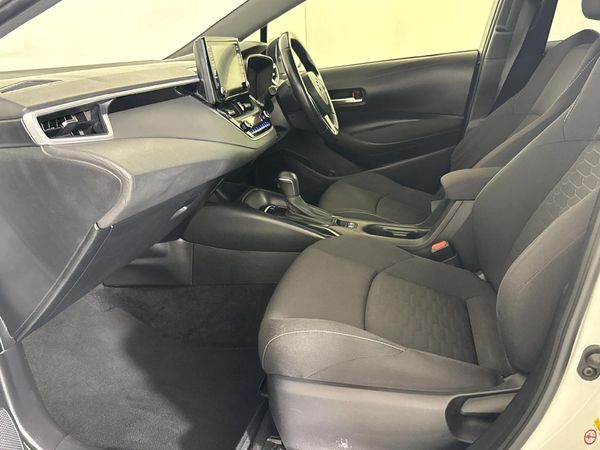 2020-Toyota-Corolla-12T-XS-Auto-5-dr image:7