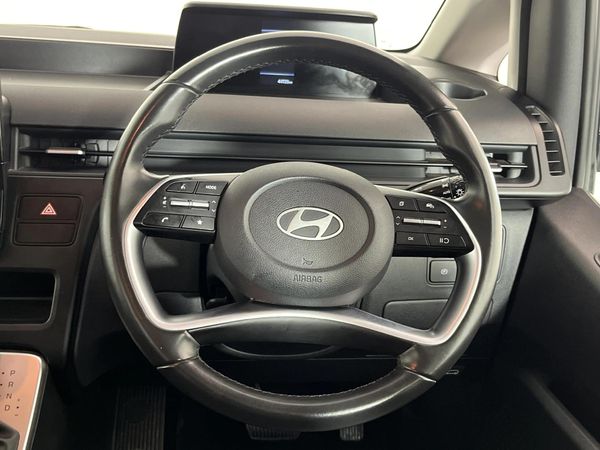 2024-Hyundai-Staria-22d-Executive-Auto image:11