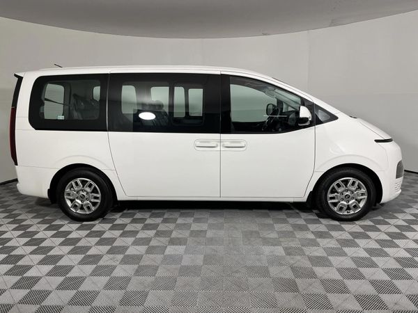 2024-Hyundai-Staria-22d-Executive-Auto image:17