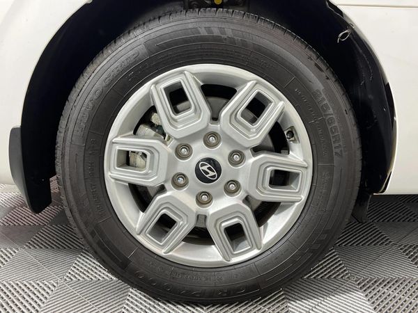 2024-Hyundai-Staria-22d-Executive-Auto image:7
