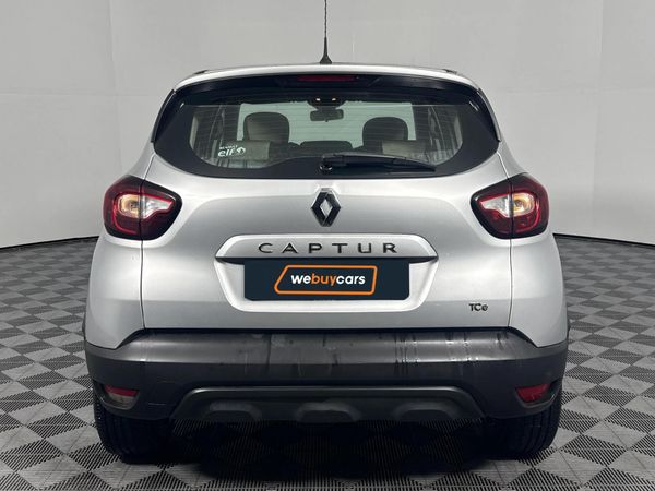 2017-Renault-Captur-900T-Blaze-66kW image:17