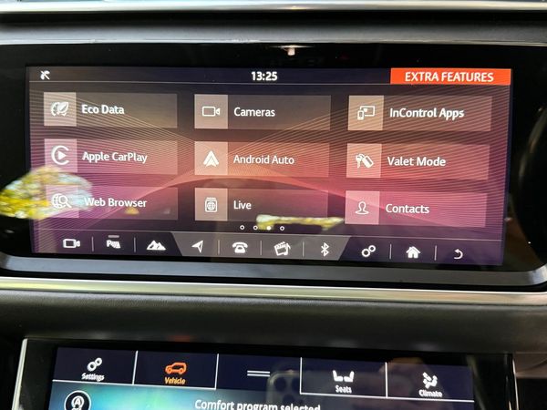 2019-Land-Rover-Range-Rover-Velar-20-D-SE-D240 image:20