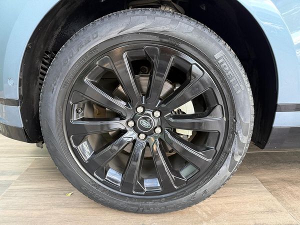 2019-Land-Rover-Range-Rover-Velar-20-D-SE-D240 image:5