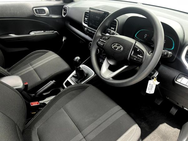 2024-Hyundai-Venue-12-Motion image:8