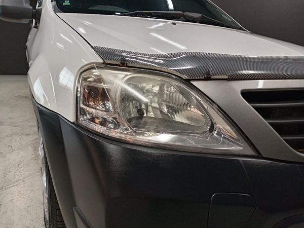 2017-Nissan-NP200-16-AC-Safety-Pack image:10