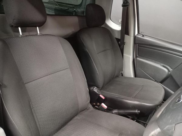 2017-Nissan-NP200-16-AC-Safety-Pack image:12