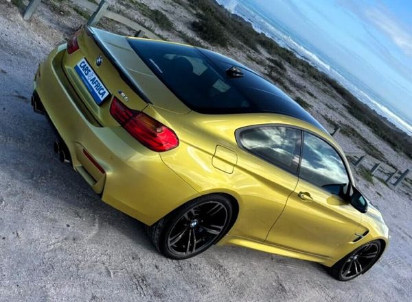 2014-BMW-M4-Coupe-Auto image:9
