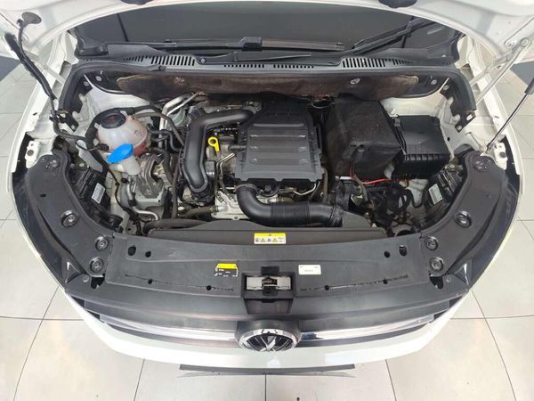 2021-Volkswagen-Caddy-10-TSI-Trendline image:5