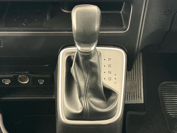 2024-Hyundai-Staria-22d-Executive-Auto image:10