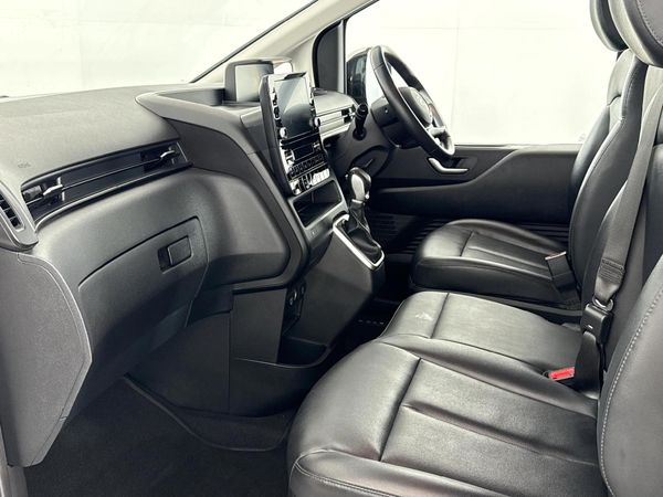 2024-Hyundai-Staria-22d-Executive-Auto image:8