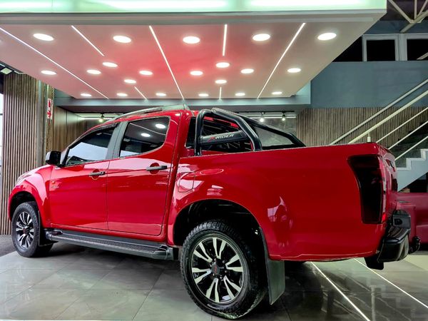 2021-Isuzu-D-Max-250-HO-X-Rider-Double-Cab image:1