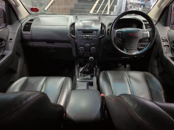 2021-Isuzu-D-Max-250-HO-X-Rider-Double-Cab image:21