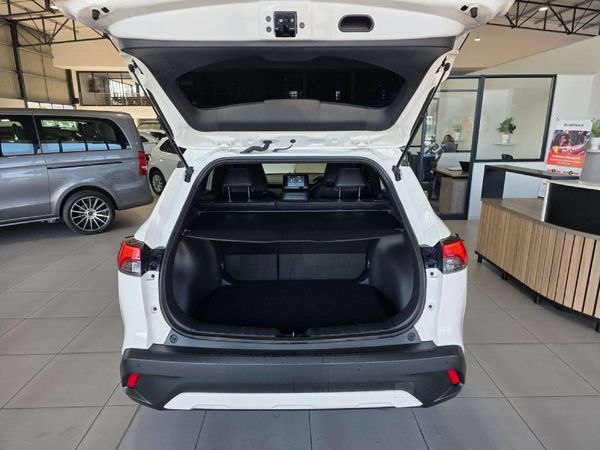 2025-Toyota-Corolla-Cross-18-XR-Hybrid image:4