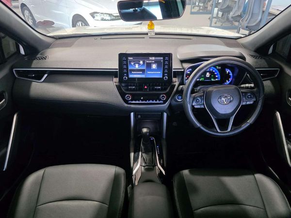 2025-Toyota-Corolla-Cross-18-XR-Hybrid image:6
