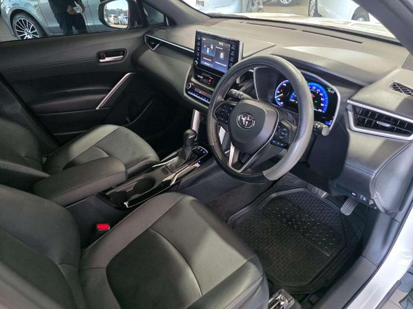 2025-Toyota-Corolla-Cross-18-XR-Hybrid image:7