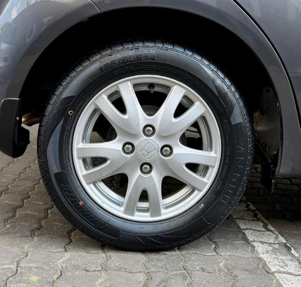 2019-Honda-Brio-12-Comfort-5-dr-Auto image:8