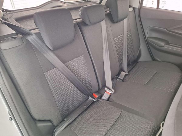 2026-Suzuki-Swift-12-GL image:7