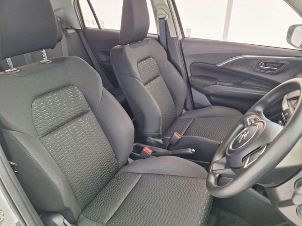 2026-Suzuki-Swift-12-GL image:8