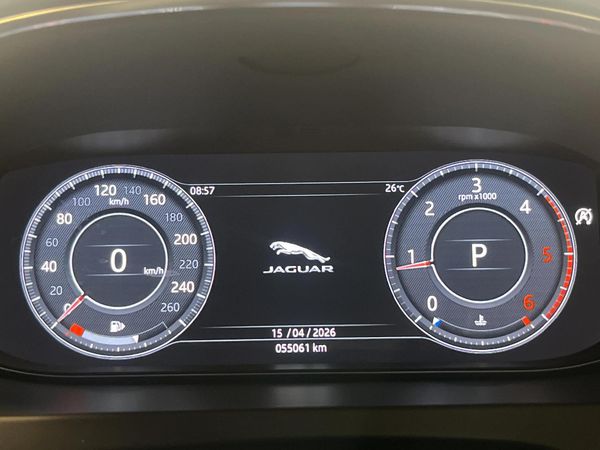 2018-Jaguar-E-Pace-D240-20D-HSE-177kW image:2