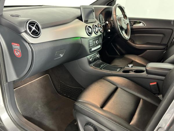 2017-Mercedes-Benz-B-Class-B-200-CDI-Auto image:8