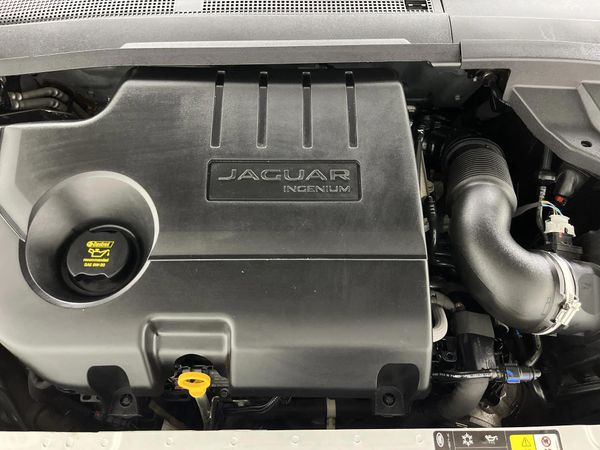 2019-Jaguar-E-Pace-D180-20D-SE-132kW image:13