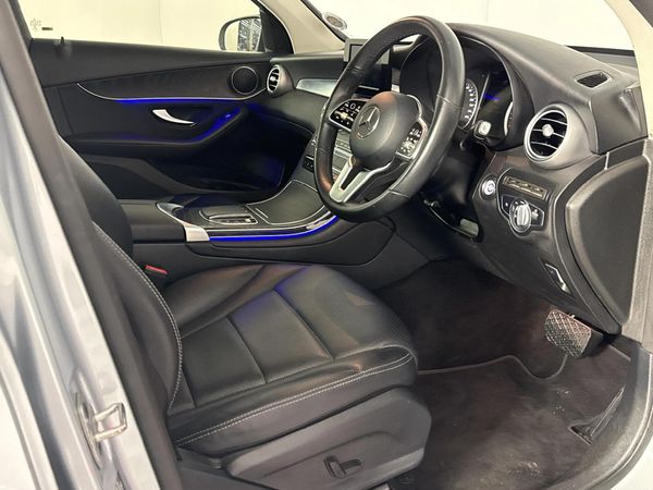 2022-Mercedes-Benz-GLC-300d-4Matic image:9