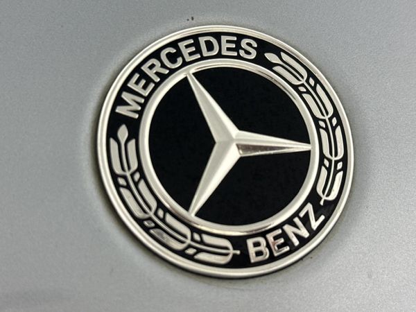 2022-Mercedes-Benz-GLC-300d-4Matic image:10