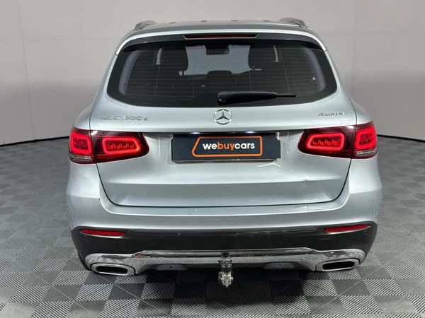 2022-Mercedes-Benz-GLC-300d-4Matic image:17