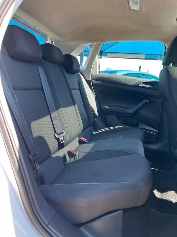 2019-Volkswagen-Polo-10-TSI-Comfortline image:9